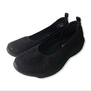 Skechers memory foam shoes
